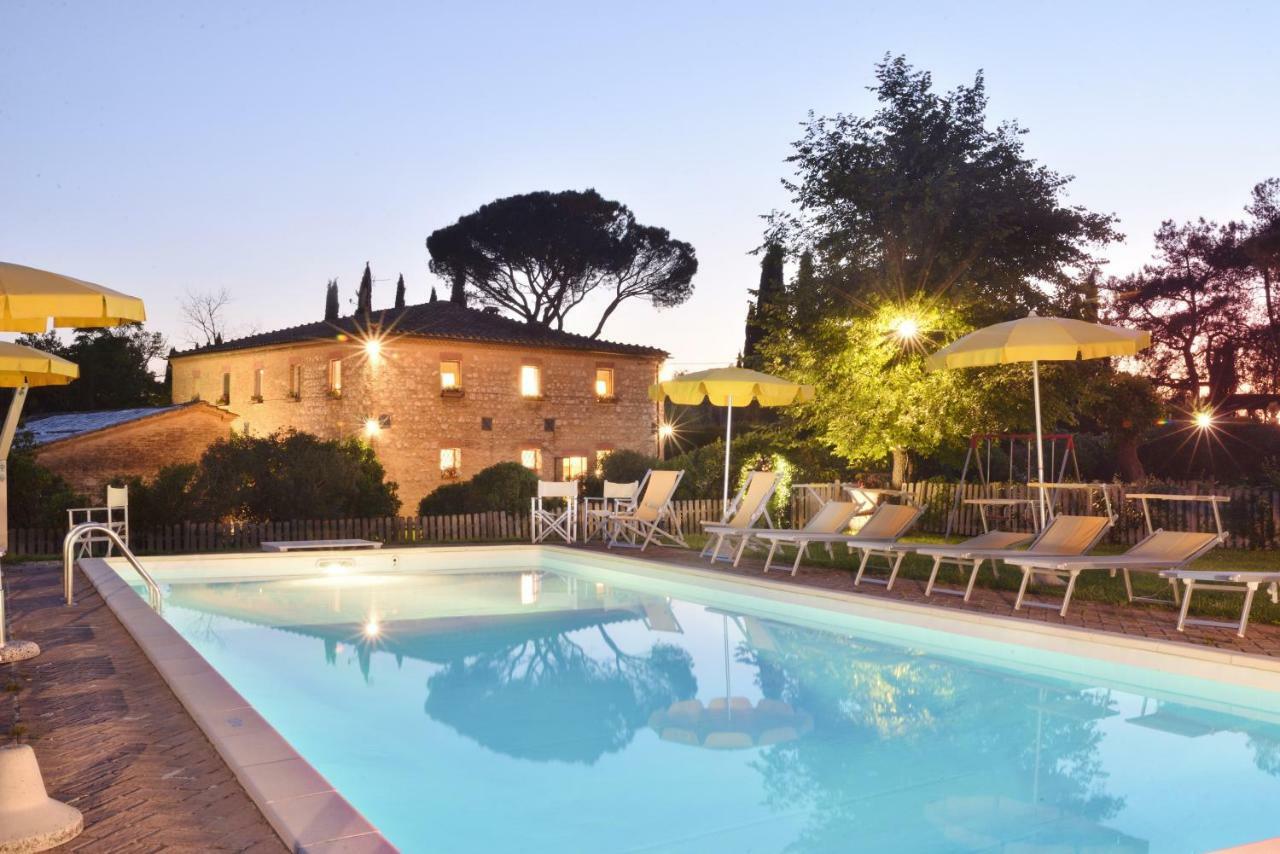 Villa San Fabiano With Heated Pool Monteroni dʼArbia Kültér fotó